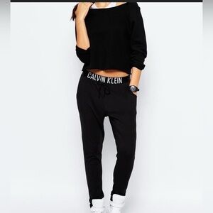 Calvin Klein  Black Logo-Trim Jogger Pants